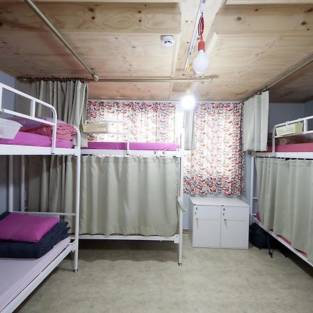 Hongdae Lazy Fox Hostel In Сеул Экстерьер фото