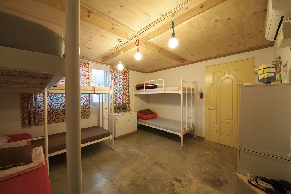 Hongdae Lazy Fox Hostel In Сеул Экстерьер фото