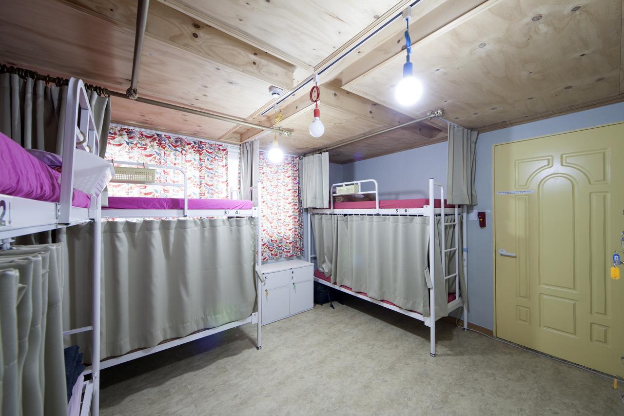 Hongdae Lazy Fox Hostel In Сеул Экстерьер фото